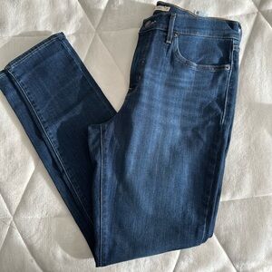 Levi’s Shaping Skinny